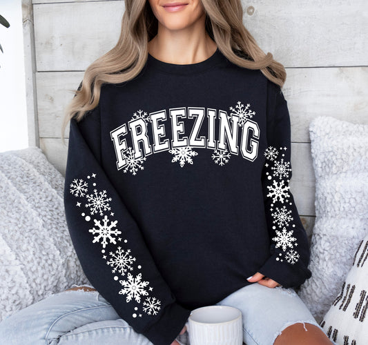 Freezing season Gildan crewneck black graphic sweatshirt with sleeves