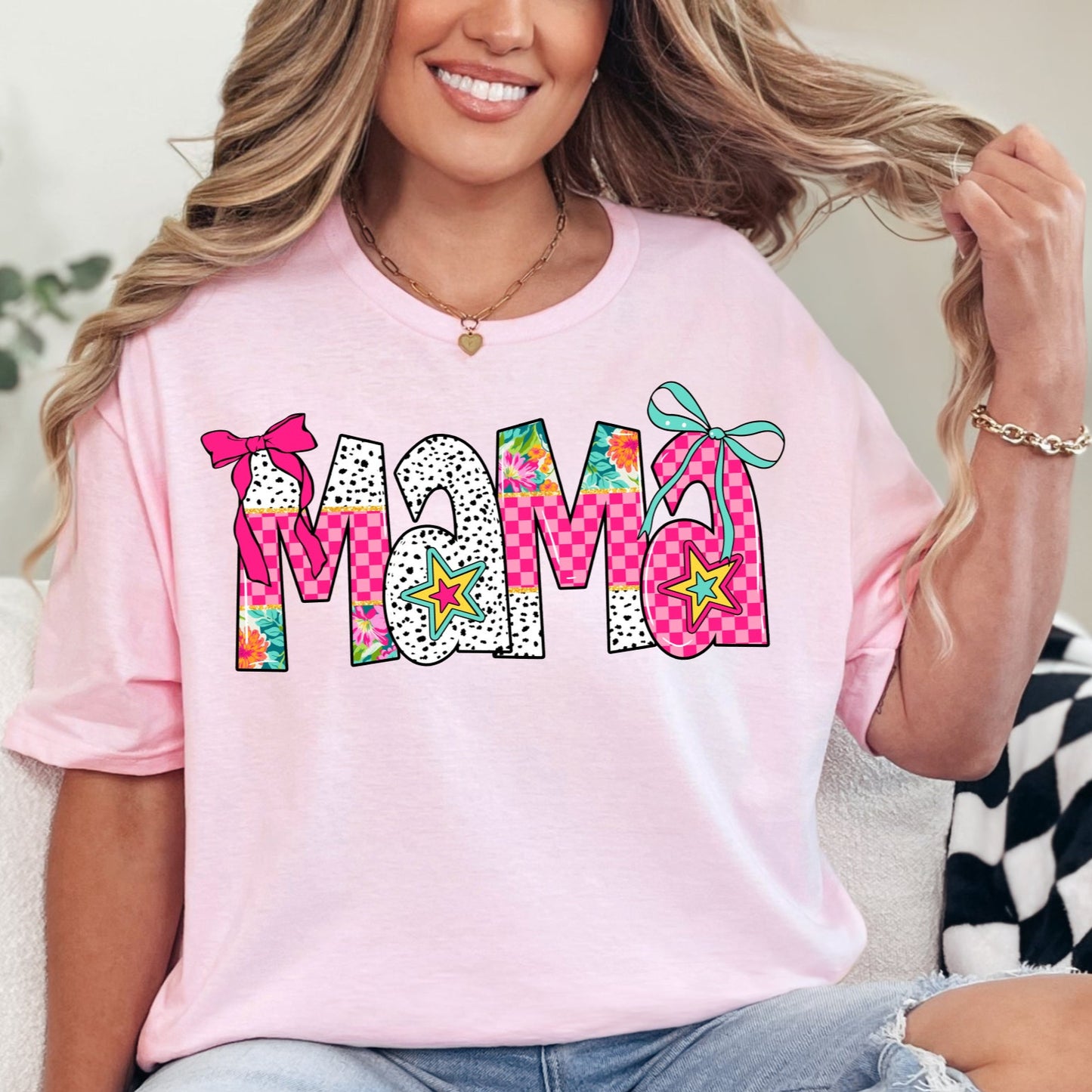 Light pink Gildan Softstyle Mama graphic T-shirt