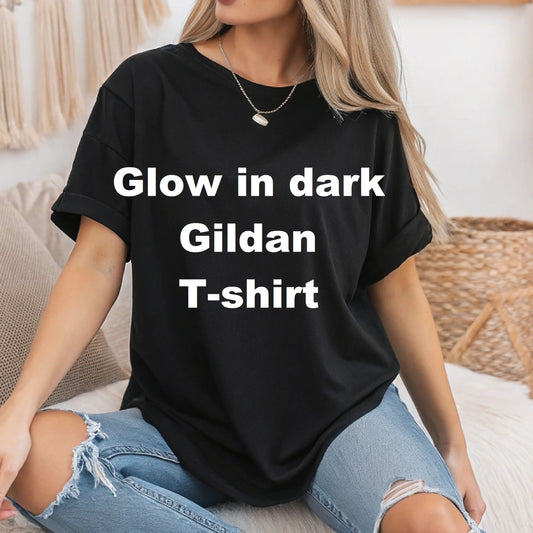Gildan Glow in Dark graphic T-shirt