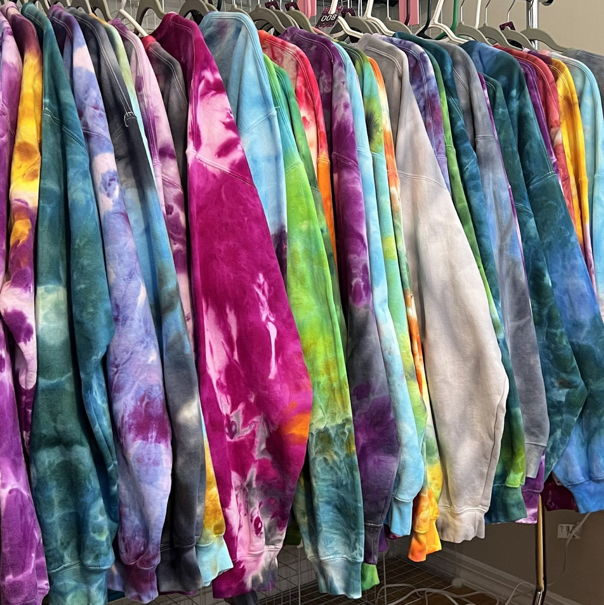 Gildan Ice Dye Crewneck Graphic sweatshirts